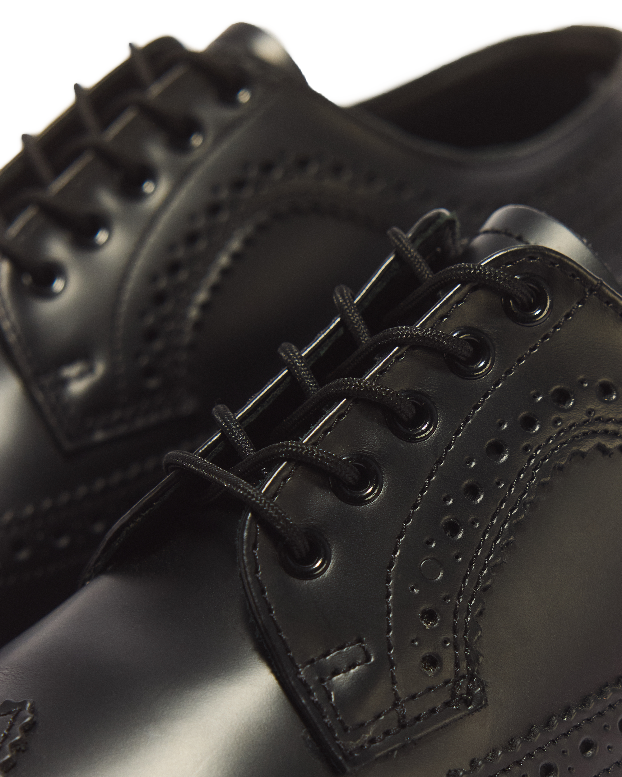 3989 Yellow Stitch Smooth Leather Brogue Shoes