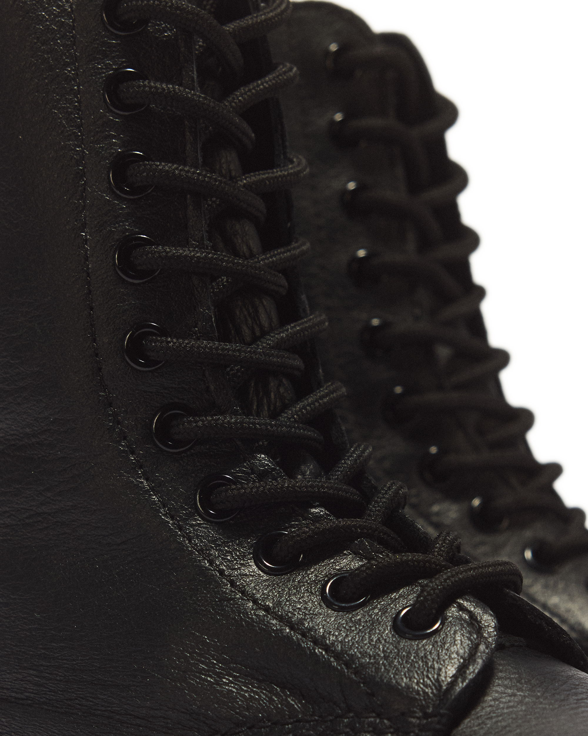 1490 Virginia Leather Mid Calf Boots