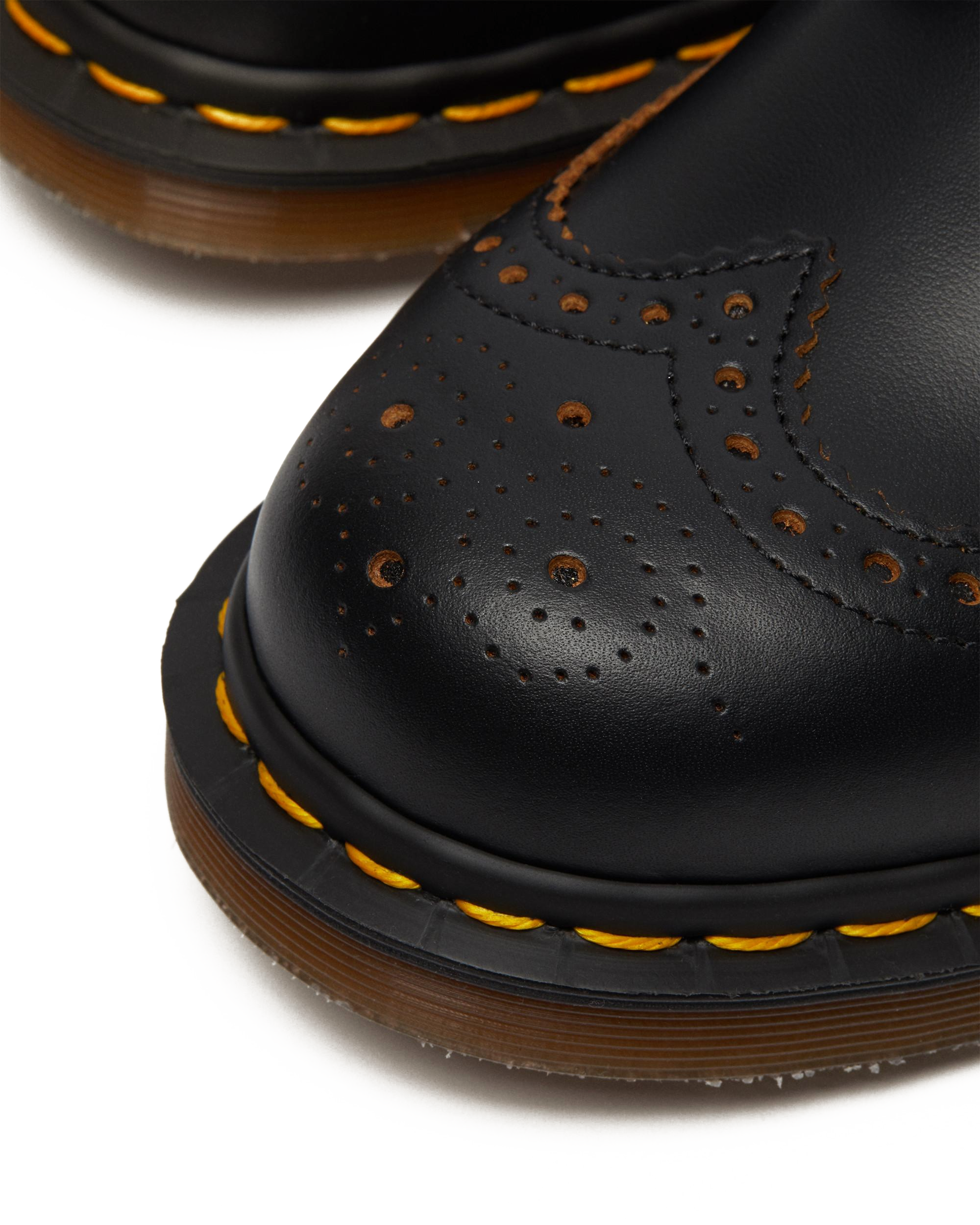 3989 Vintage Made In England Brogue Shoes