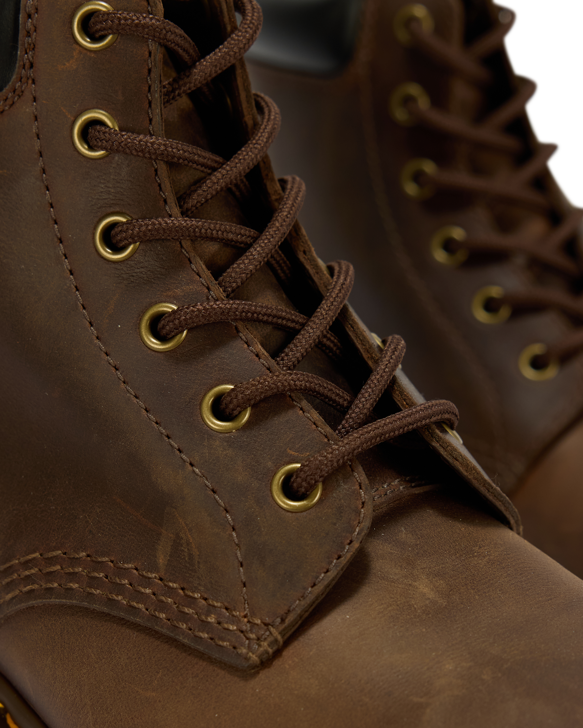 939 Ben Boot Crazy Horse Leather Lace Up Boots