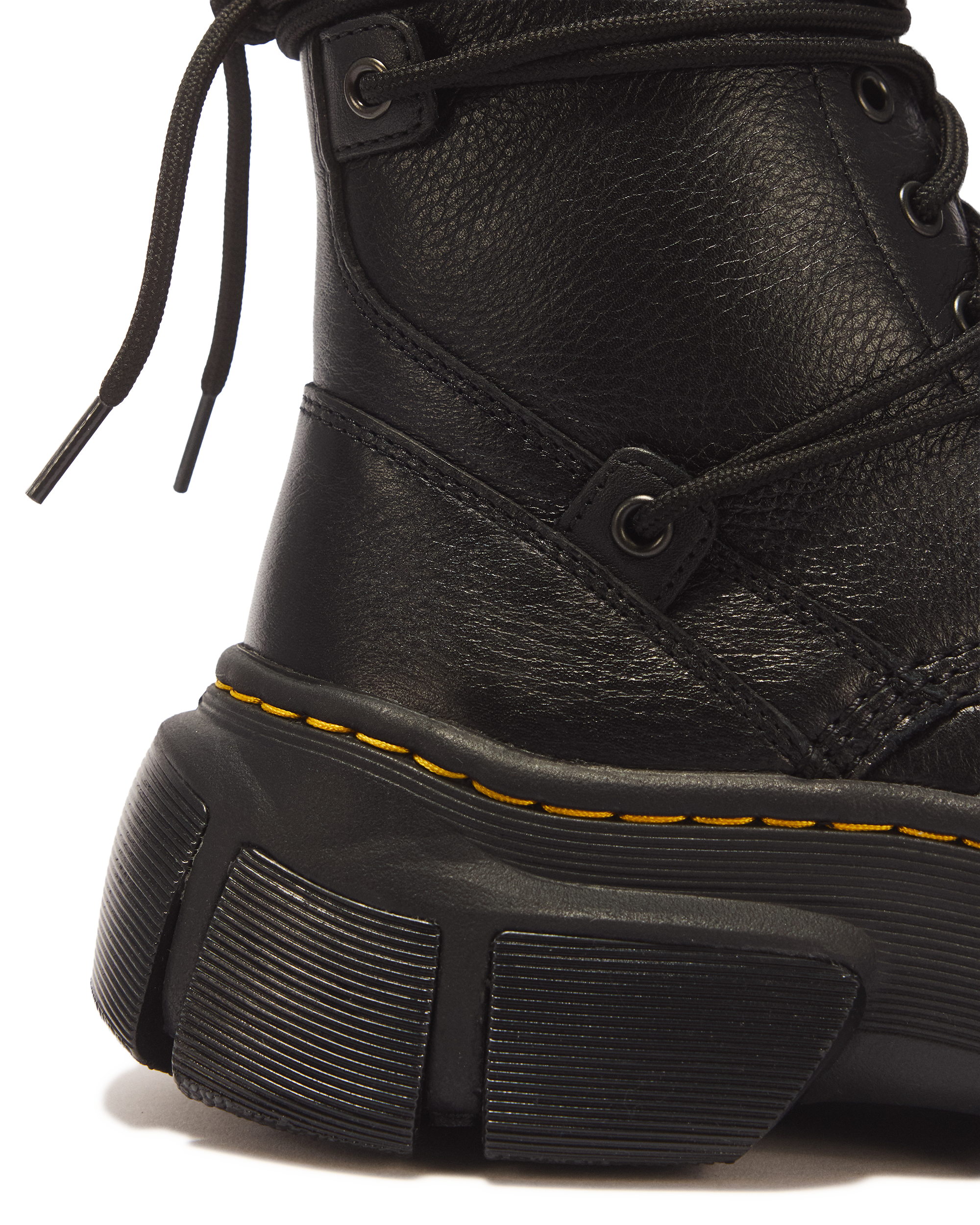 DMXL 8-eye leather boots