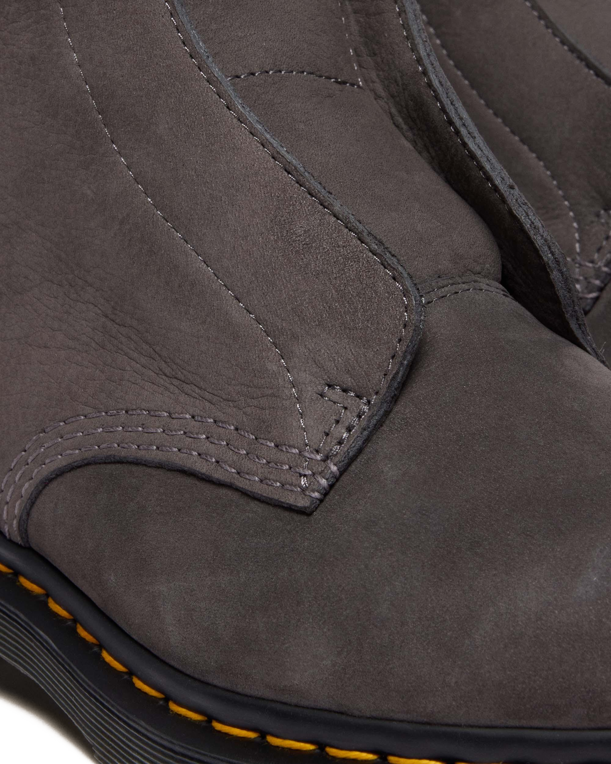 1460 LACELESS